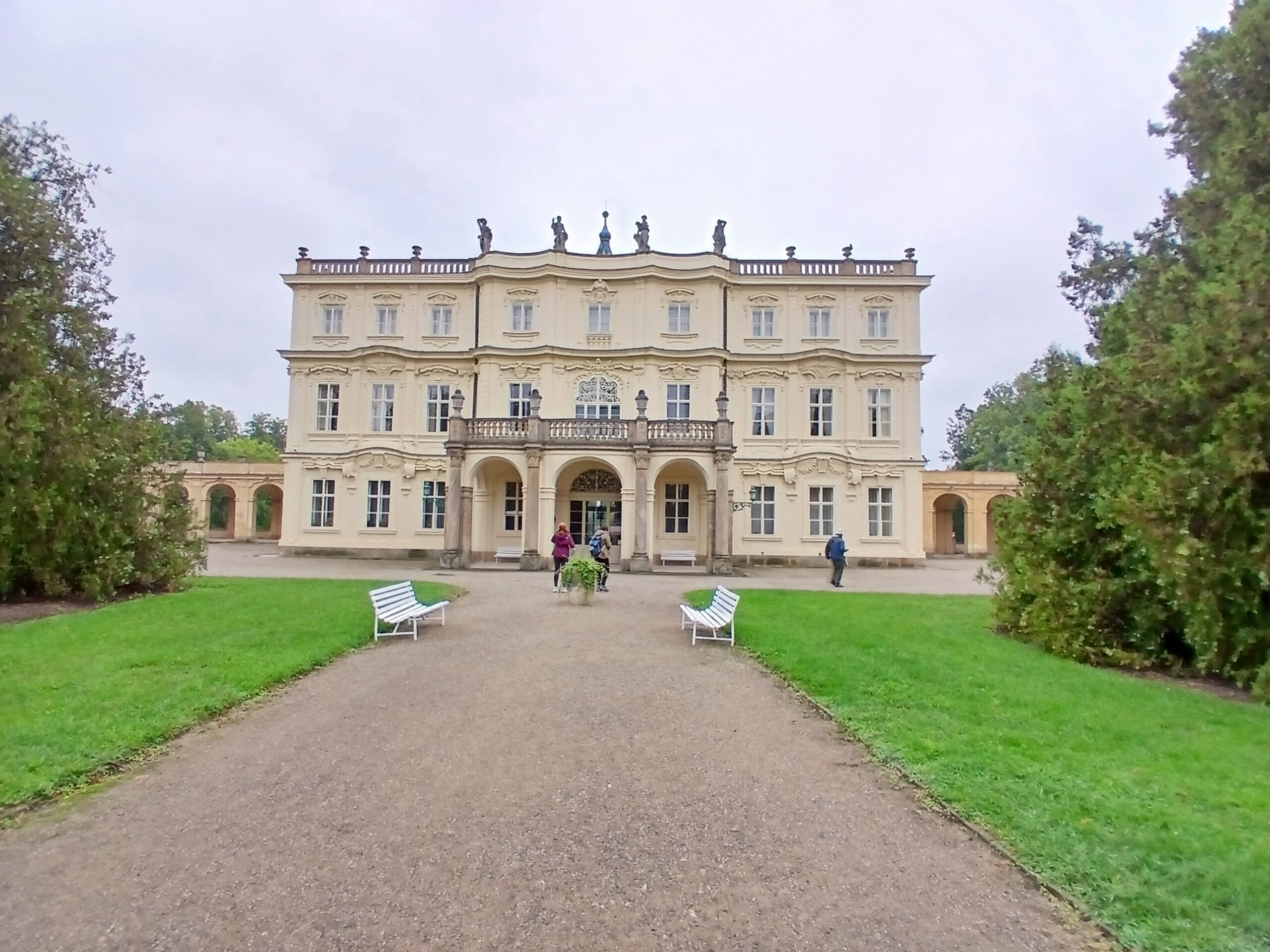 Ploskovice a Zahrada Čech